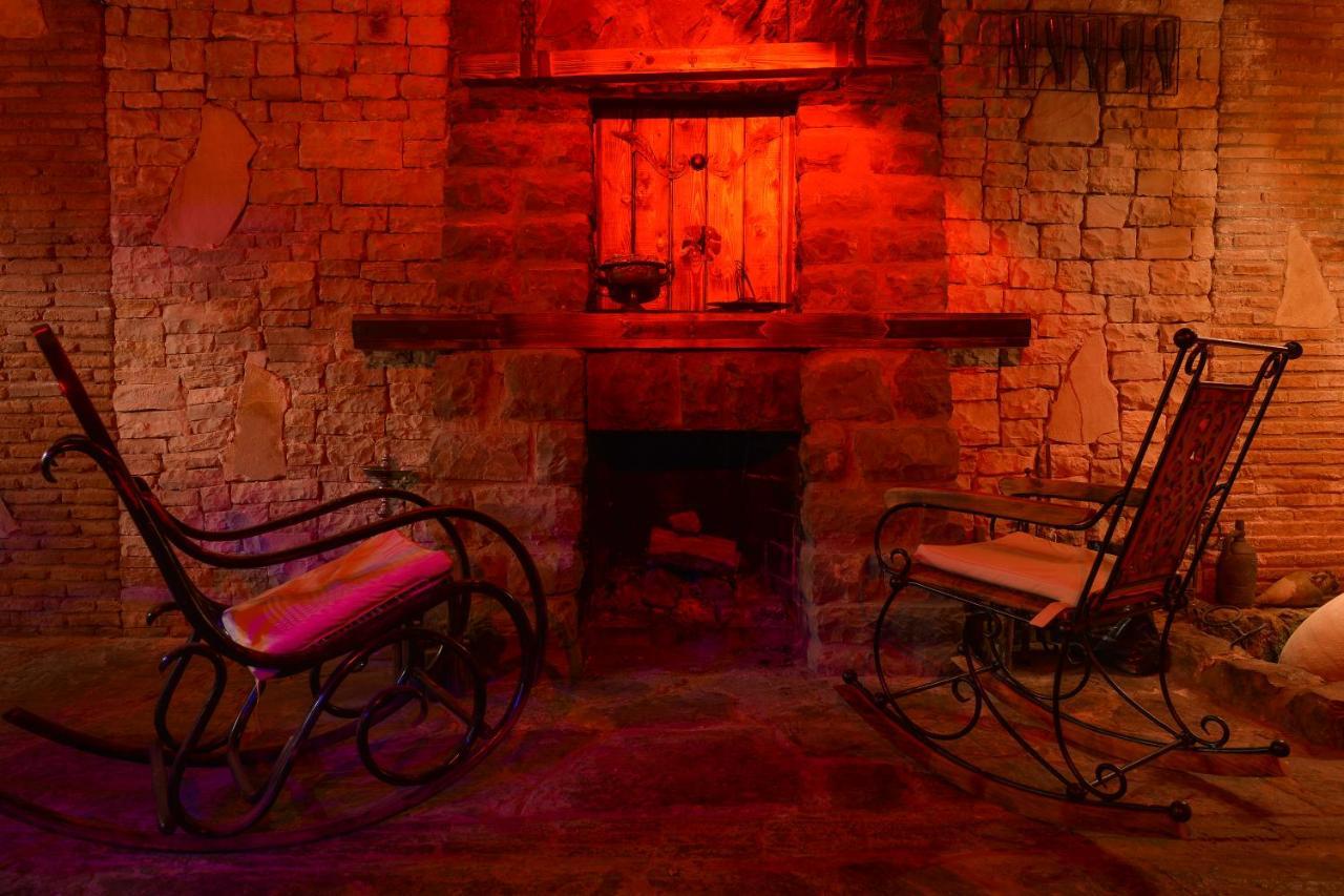 Ponto Gallery Boutique Hotel ティビリシ エクステリア 写真