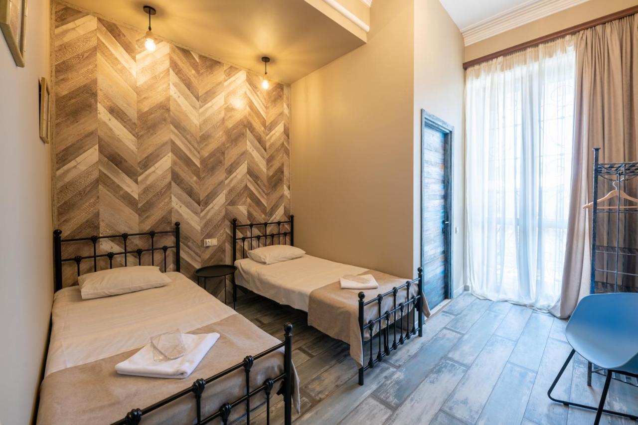 Ponto Gallery Boutique Hotel ティビリシ エクステリア 写真
