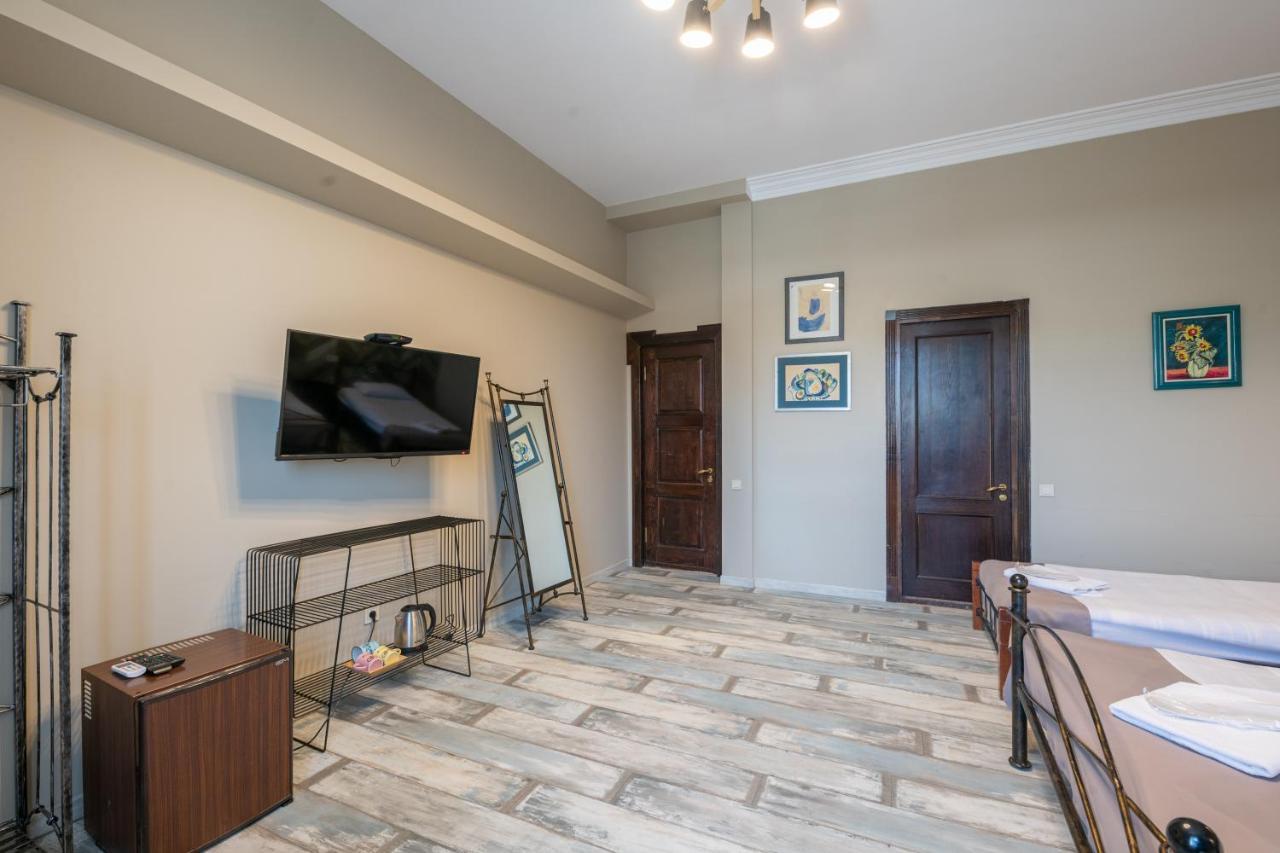 Ponto Gallery Boutique Hotel ティビリシ エクステリア 写真