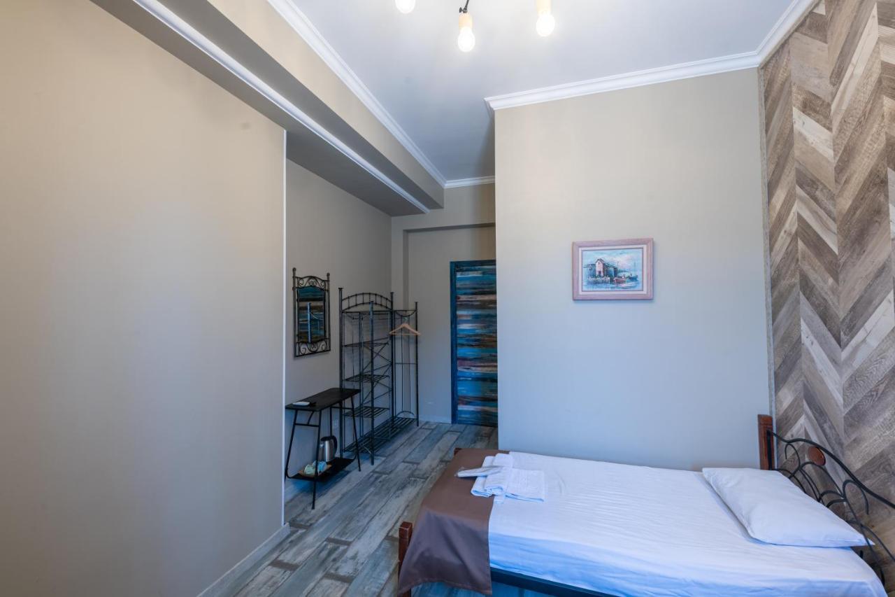 Ponto Gallery Boutique Hotel ティビリシ エクステリア 写真